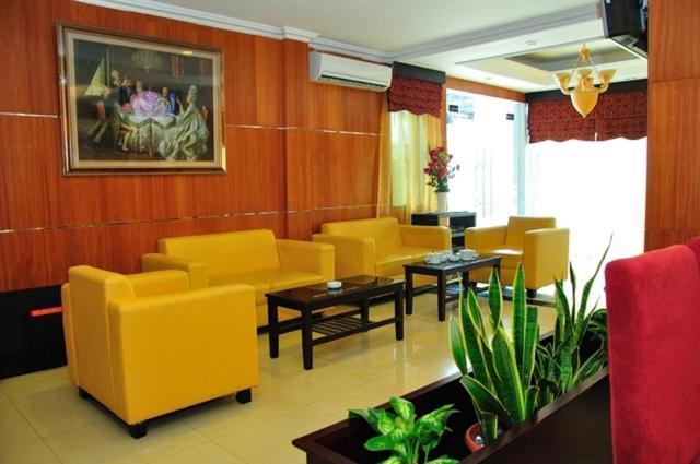 Feodora Airport Hotel Palembang Exterior photo